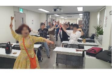 빛고을50플러스센터 커뮤니티 활동–숟가락 난타 수업